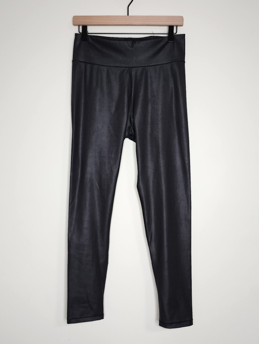 Aeropostale Black Liquid Metal Shiny Faux-Leather Leggings Large Baddie Mobwife